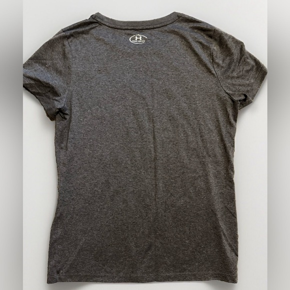 Womenβs Under Armour Gray Pink Logo Fitted Heatgear Short Sleeve Loose Medium M - Picture 2 of 5